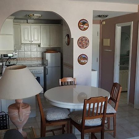 Private Apartment With Roof Terrace Арона Екстериор снимка